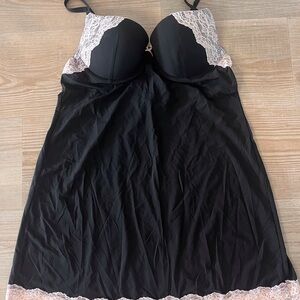 Victoria’s Secret Elegant Black w pink Lace Trim Chemise